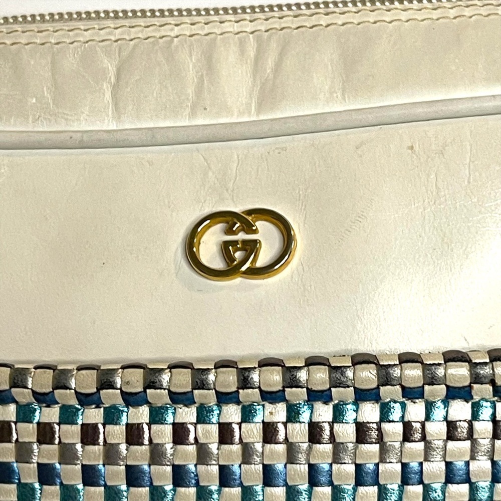 Gucci Vintage White Woven Camera Bag - Picture 3 of 9